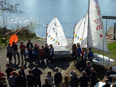 400 Bootstaufe zusammen